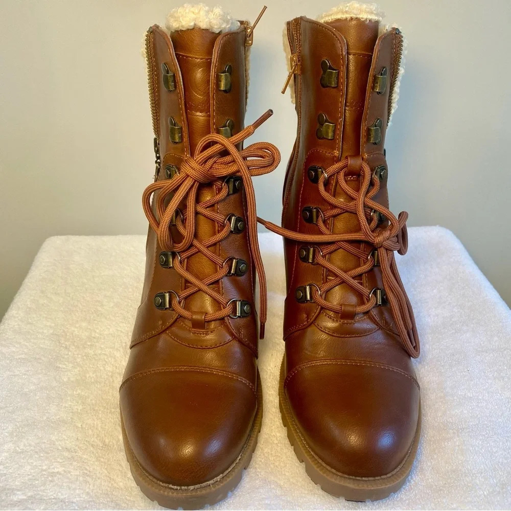 GBG G By Guess Jesera Sherpa Fleece Lined Heeled Ankle Boots Size 9.5 - Picture 4 of 9